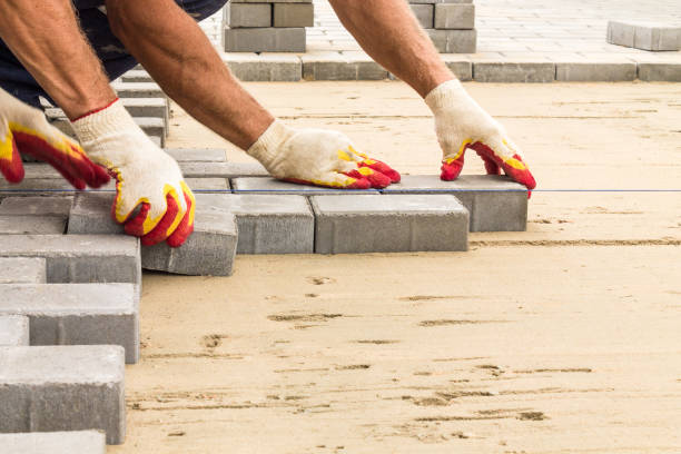 Best Professional Driveway Pavers  in Mazomanie, WI