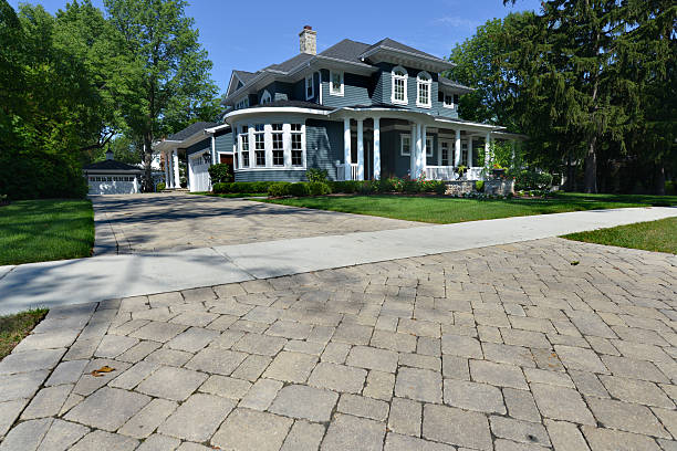 Best Interlocking Driveway Pavers  in Mazomanie, WI