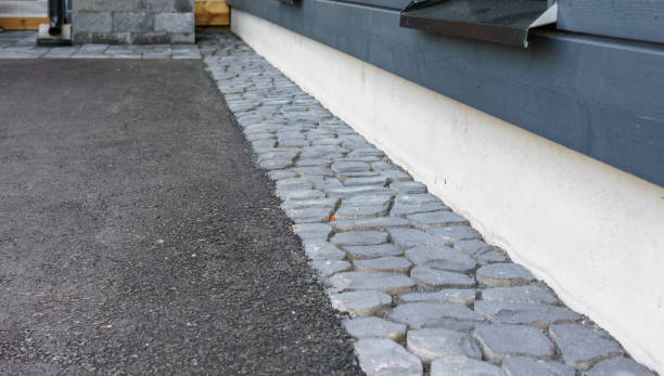 Best Decorative Driveway Pavers  in Mazomanie, WI